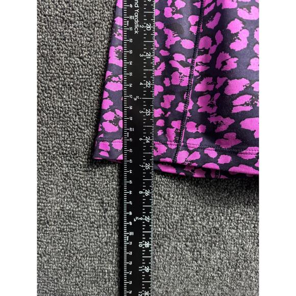 Lululemon Tank Top Built In Bra Size 6 Magenta Purple Cheetah Leopard Print - Picture 6 of 6